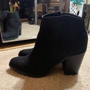 heeled booties
